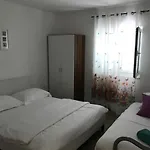 Apartment By The Sea Stupin Celine, Rogoznica - 14416