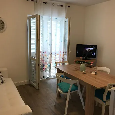 Apartamento By The Sea Stupin Celine, Rogoznica - 14416