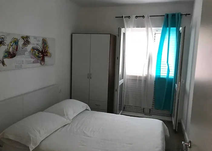 By The Sea Stupin Celine, Rogoznica - 14416 Appartement Podglavica